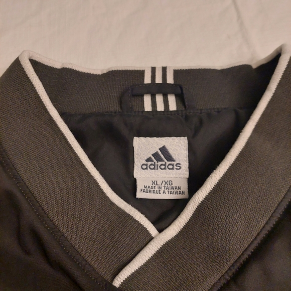 Adidas Green Windbreaker Track Jacket Pullover V Neck Climaproof Athletic Sz XL - Picture 5 of 11